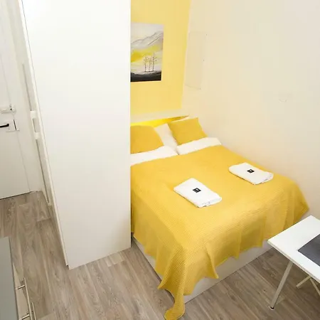 Ferienwohnung Nürnberg, Nahe U-bahn Apartamento